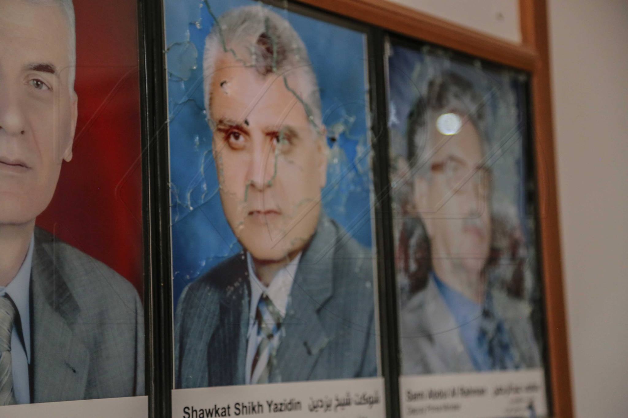 به‌ وێنه‌.. په‌لاماردانى باڵه‌خانه‌ى پارێزگاى هه‌ولێر 